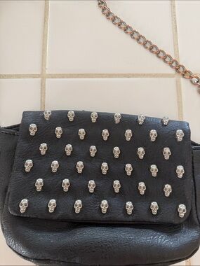 YOKI skull bag